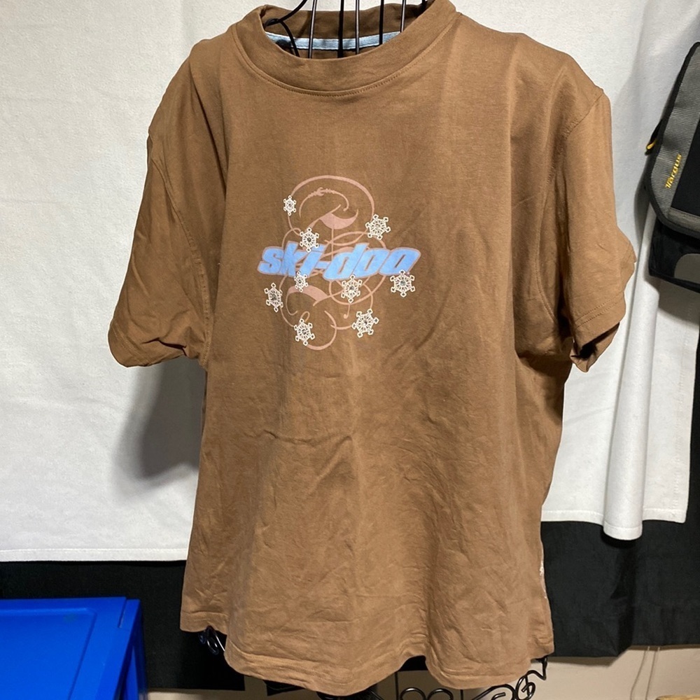 Women skidoo t-shirt​​​​